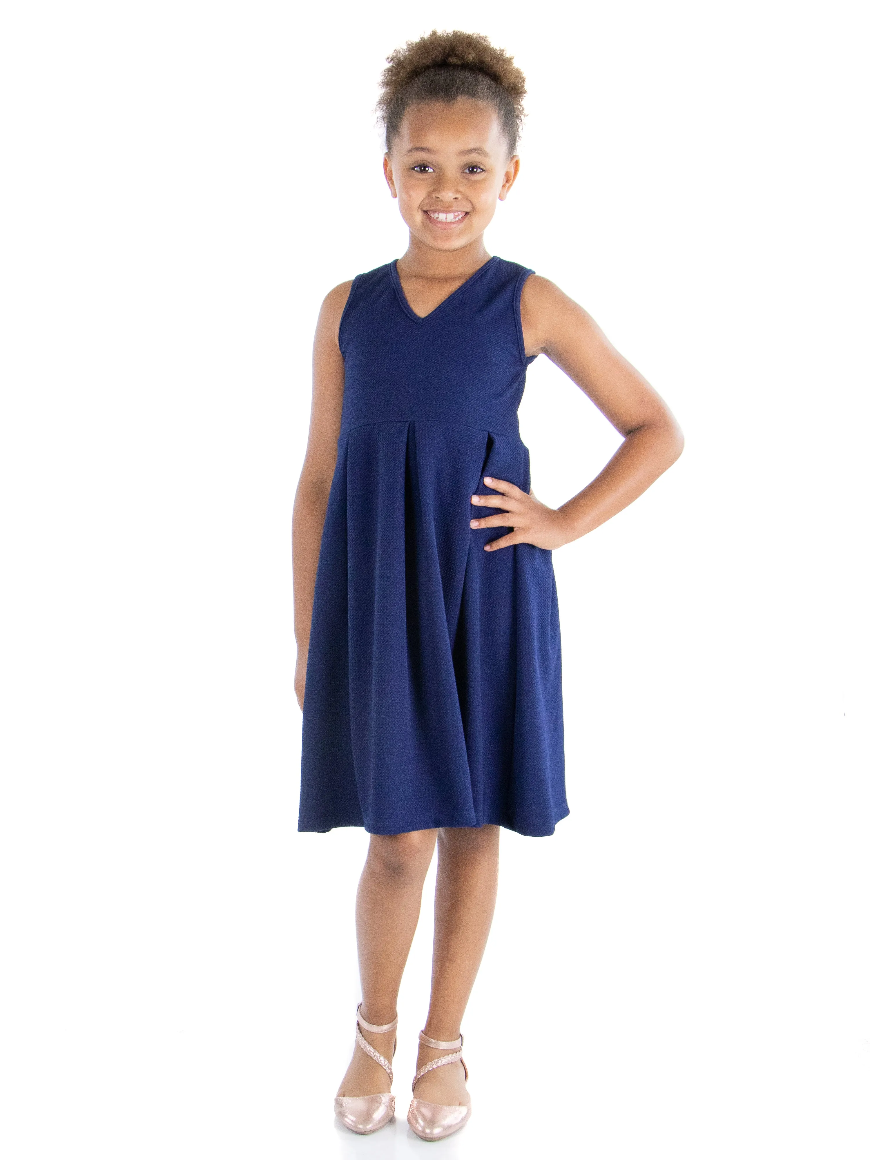 24seven Comfort Apparel Girls Sleeveless Pleated Party Dress