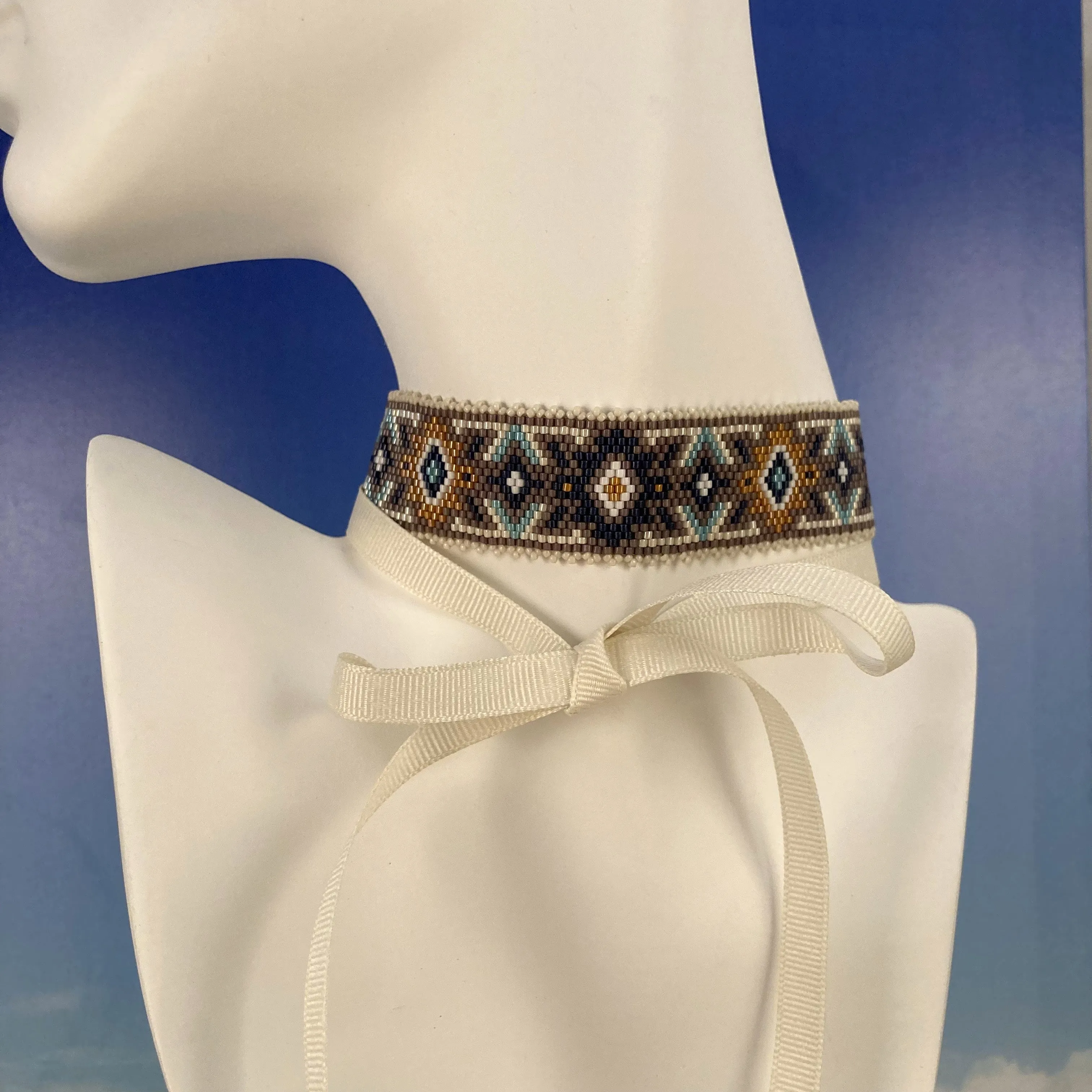 Beaded Choker Southwest 70s Style