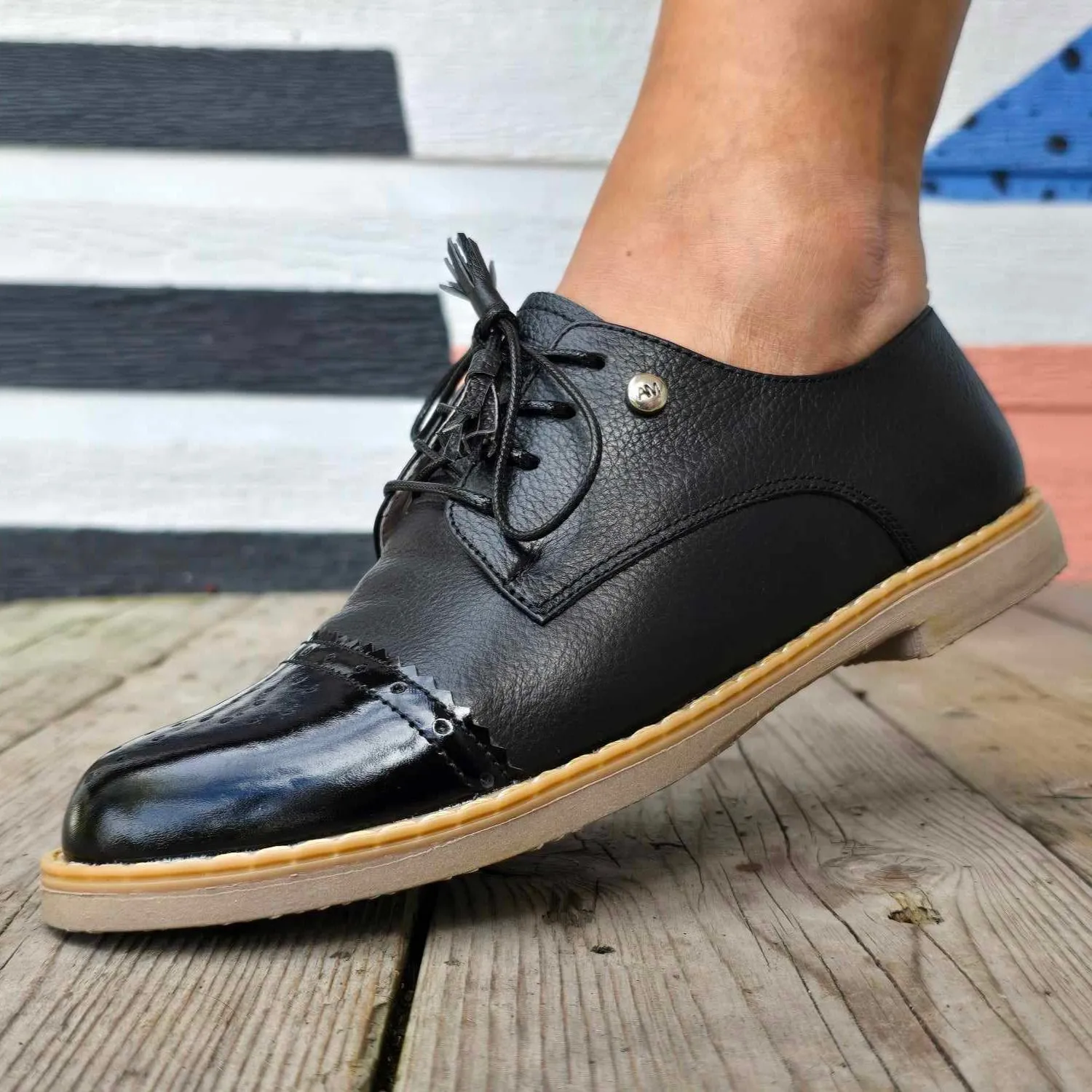 Black-Classic Oxford