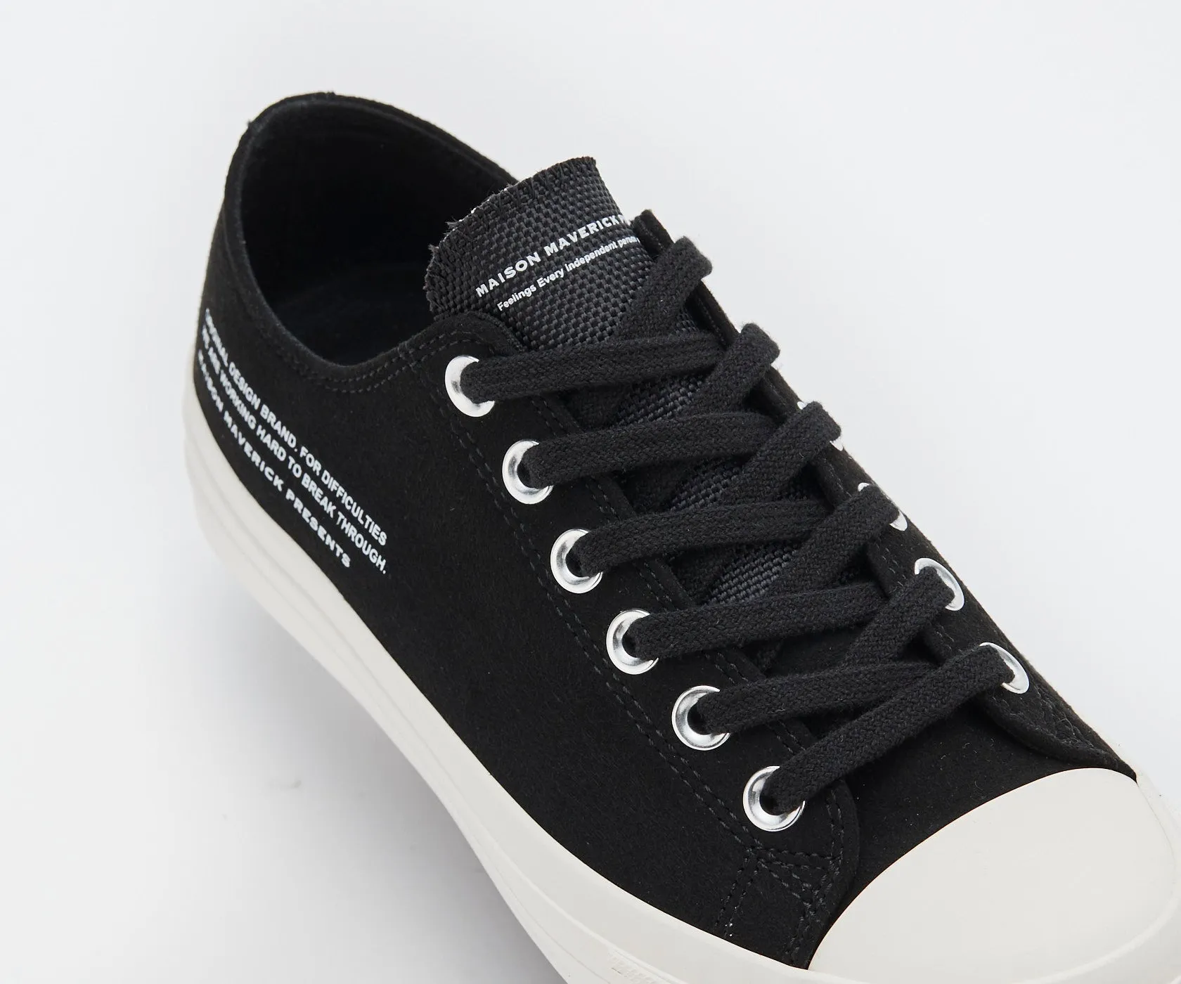 Classic Basketball Shoes - Black