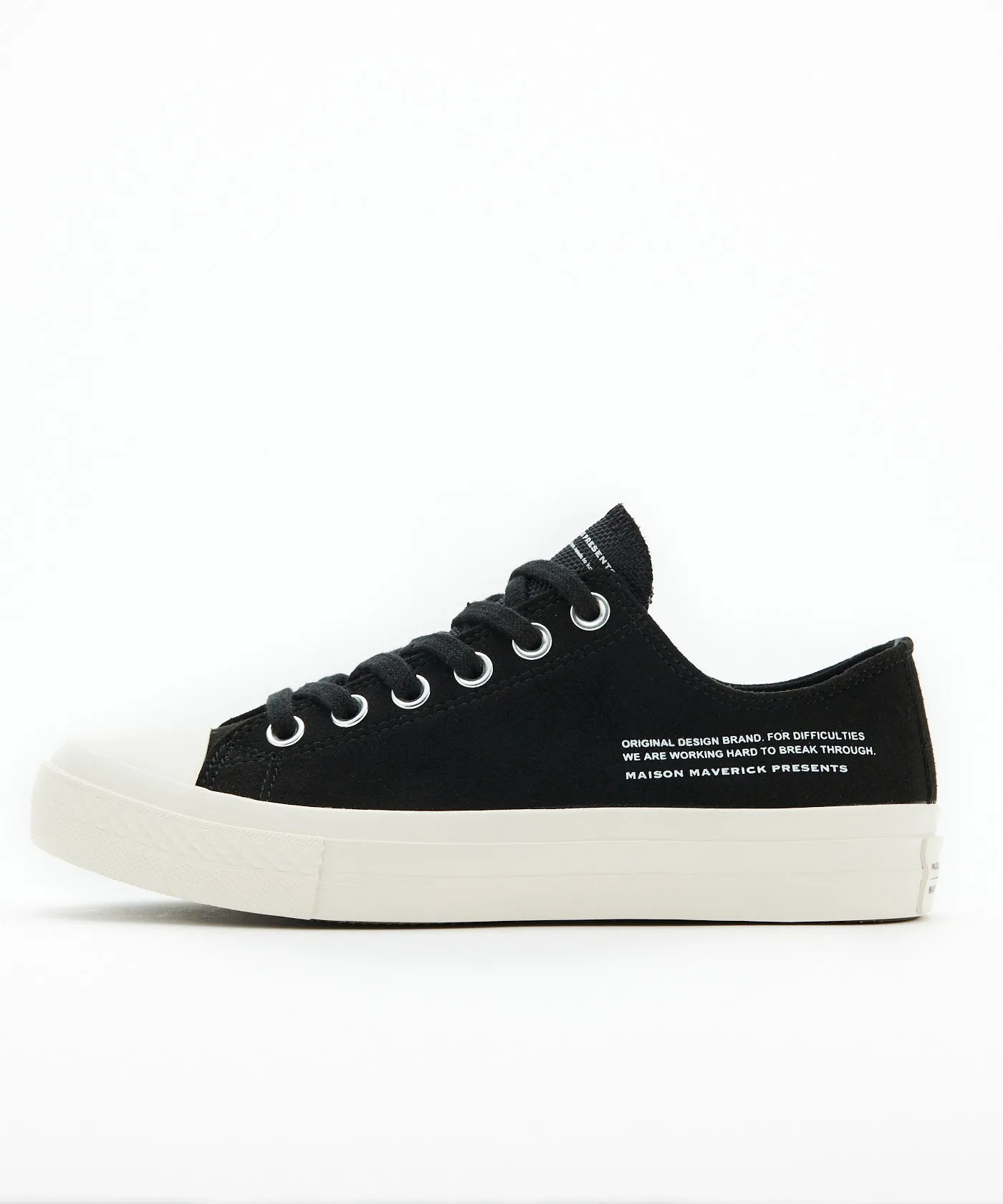 Classic Basketball Shoes - Black