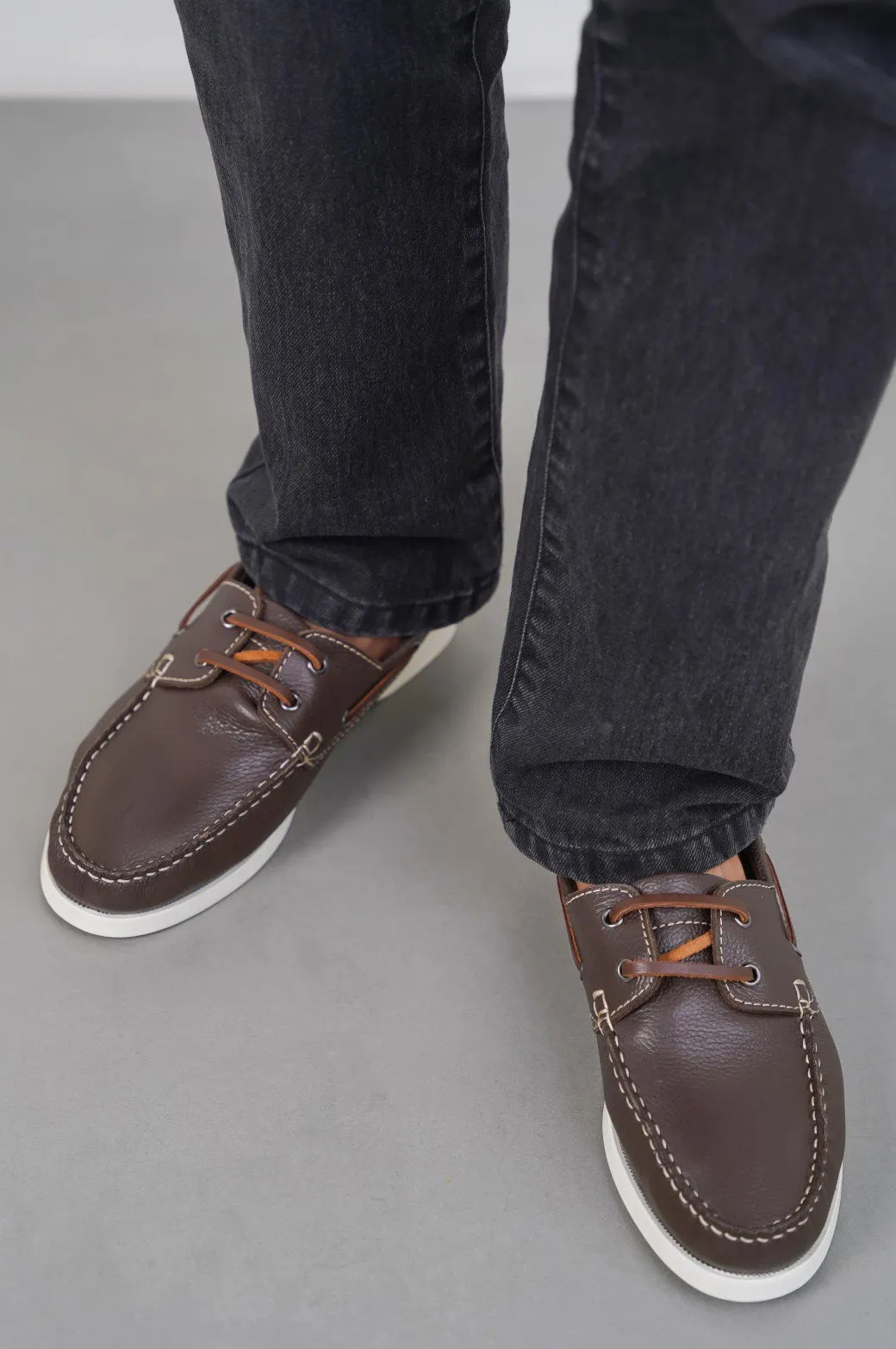 CLASSIC LEATHER BOAT SHOES