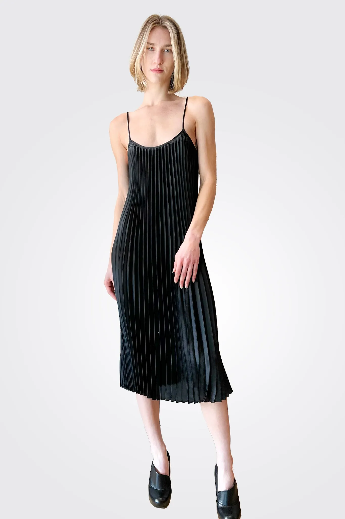 Gemma Pleated Midi Dress - Black