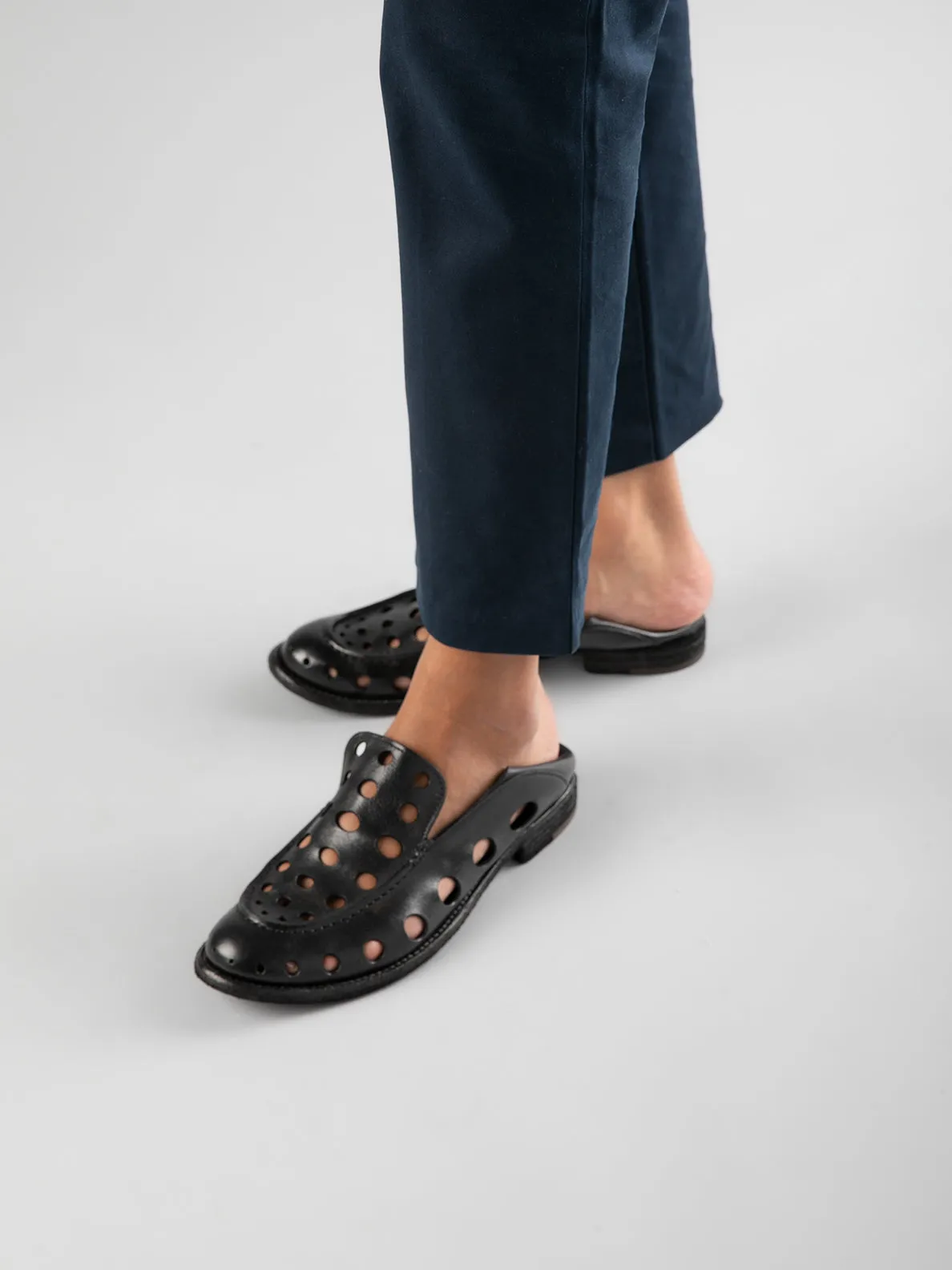 LEXIKON 542 - Black Leather Loafers