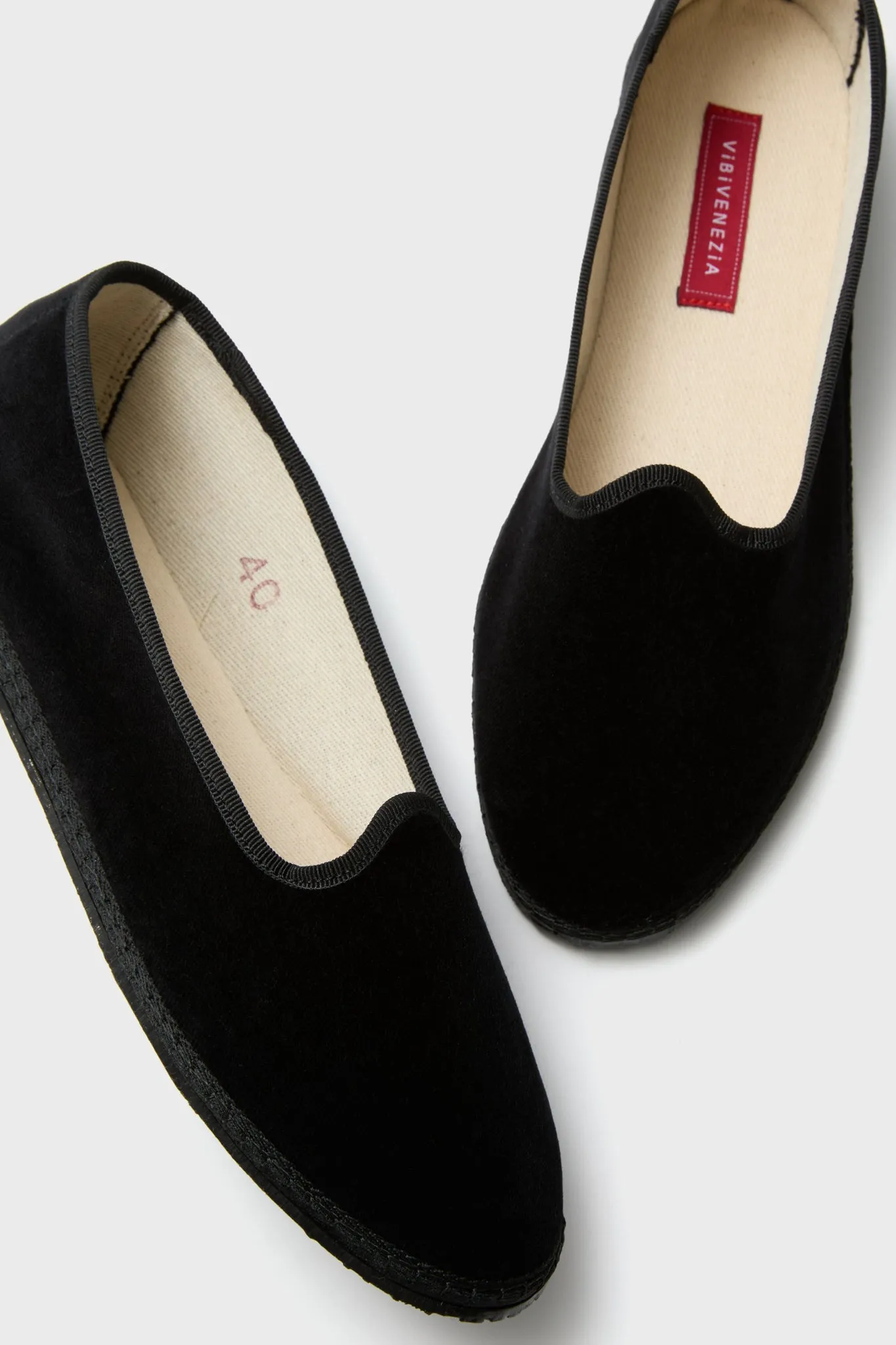 Nero Classic Flats