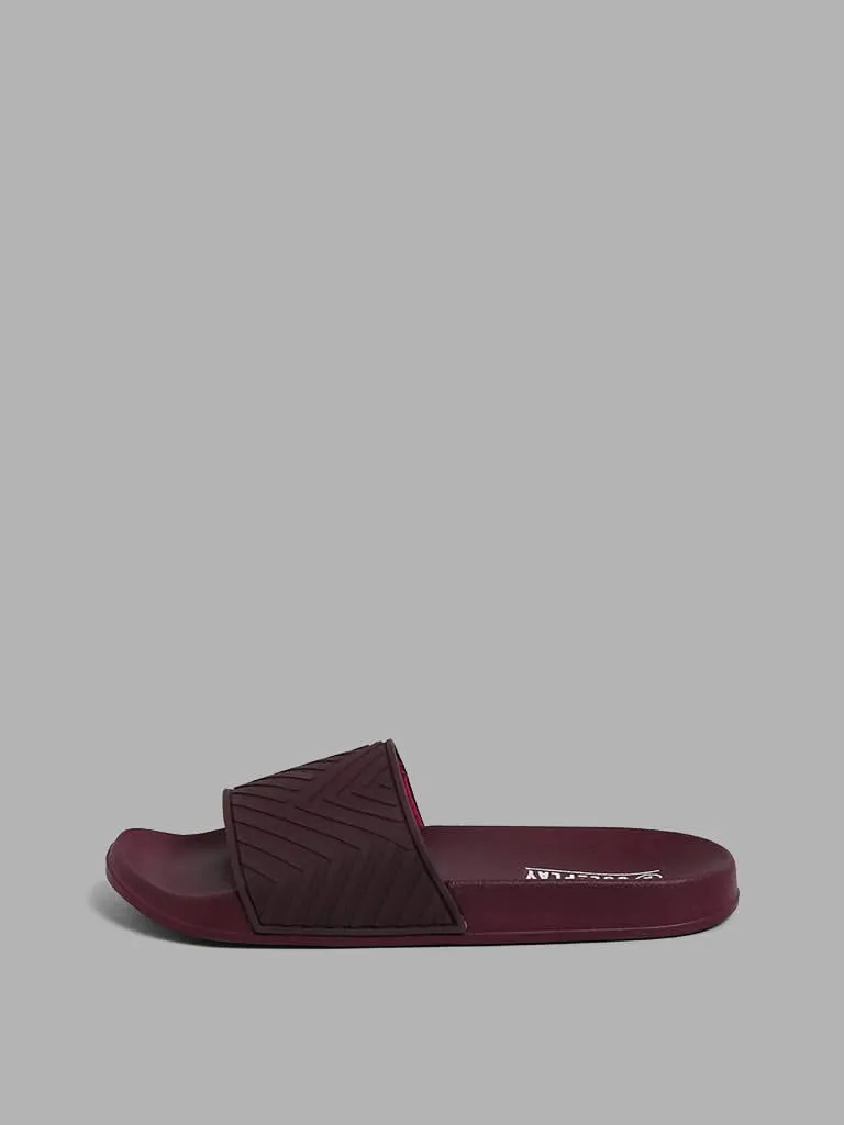 SOLEPLAY Geometric Quilted Maroon Slides