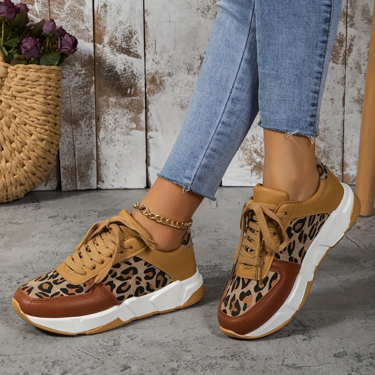 Women's Leopard Pattern Lace-up Chunky Sneakers, Anti-slip Sports Shoes, Lightweight Low Top Sneakers